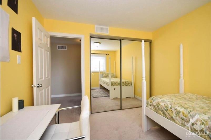 332 FAIRLAKES Way