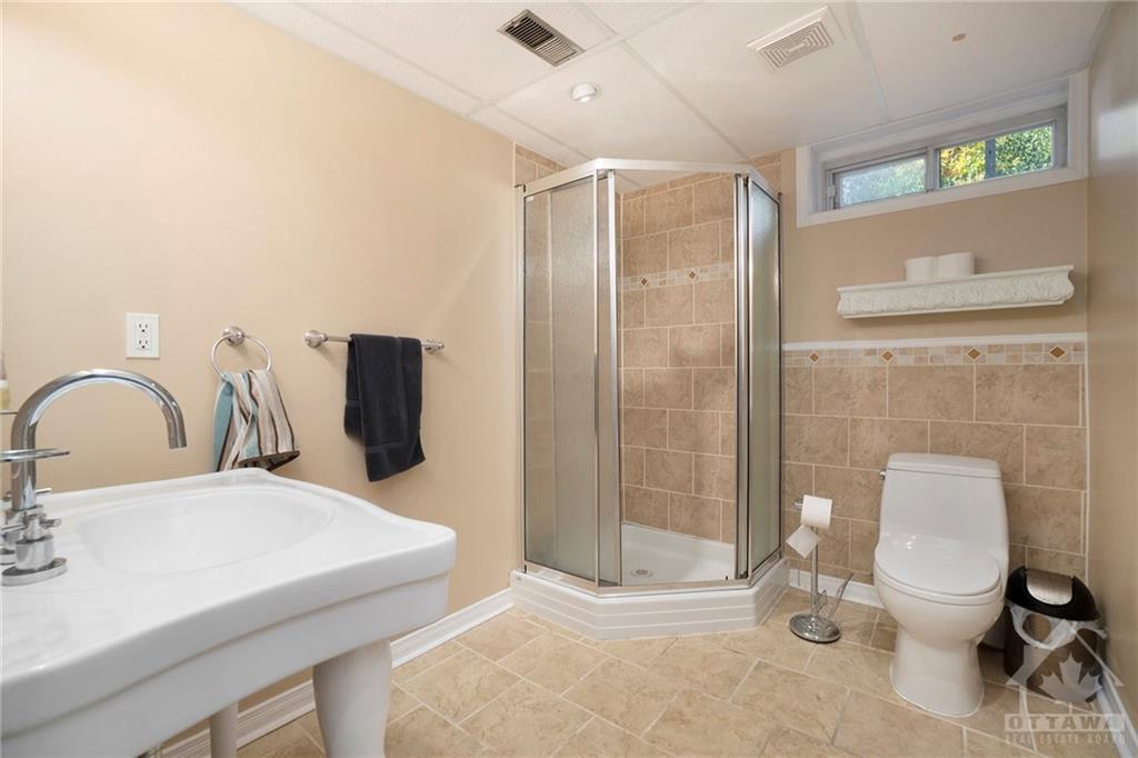 1287 RUSTIC Drive