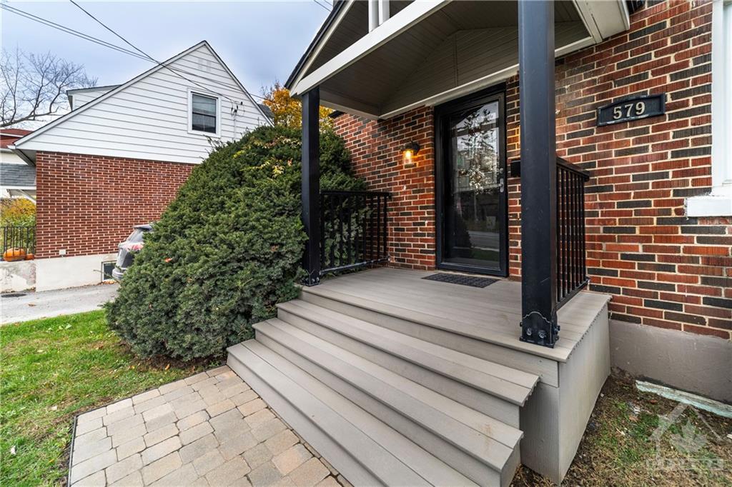 579 RICHMOND Road