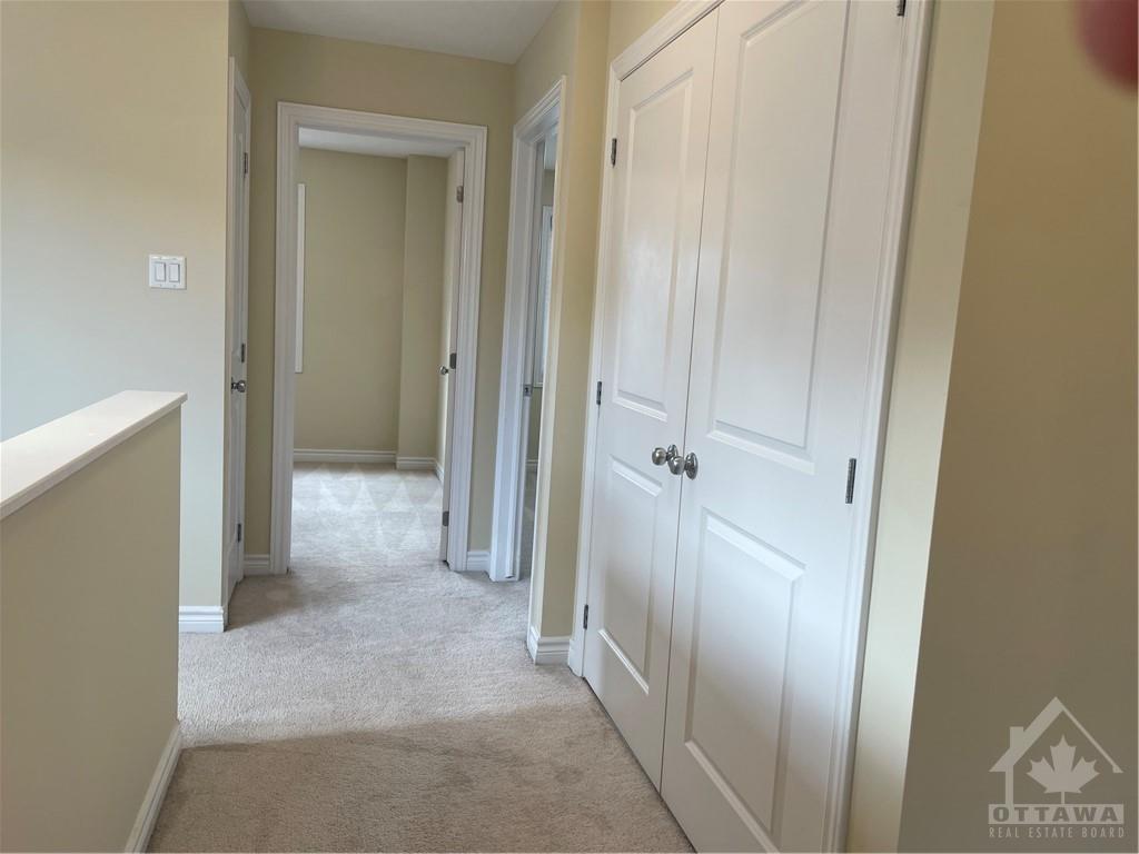 190 BANDELIER Way