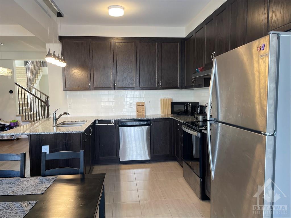 75 CASPIAN Row