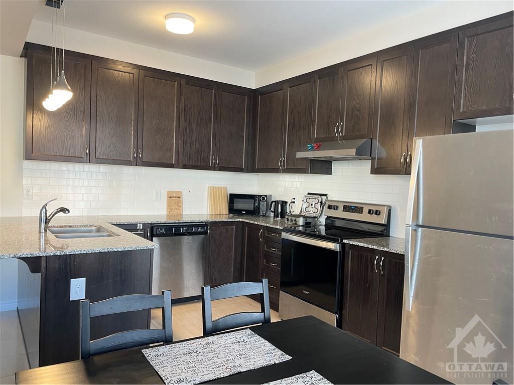 75 CASPIAN Row