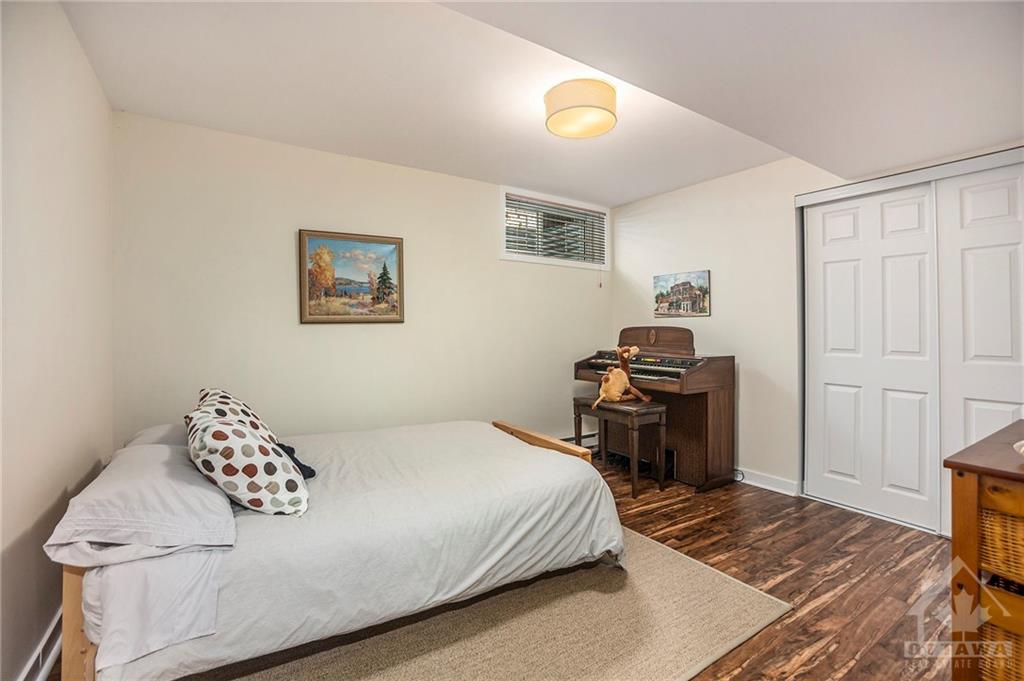 797 FOXWOOD Court