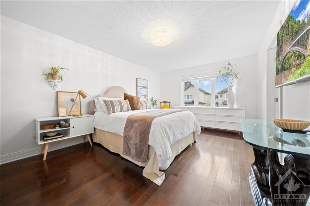 136 WOODHURST Crescent