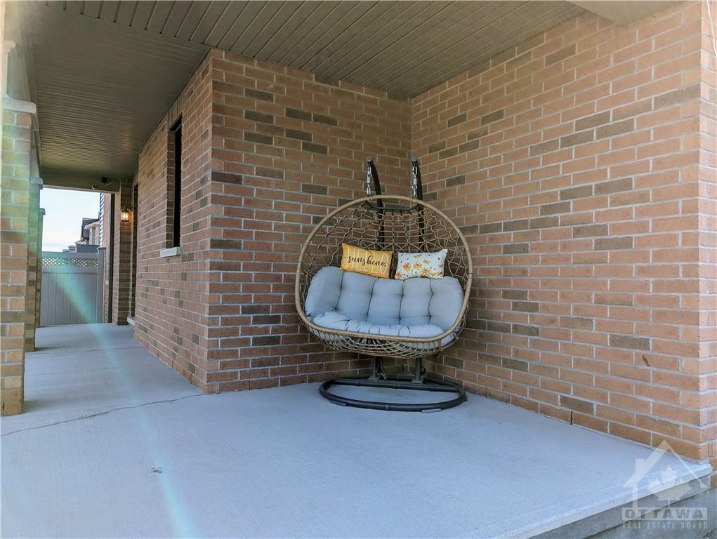 208 ALEX POLOWIN Avenue