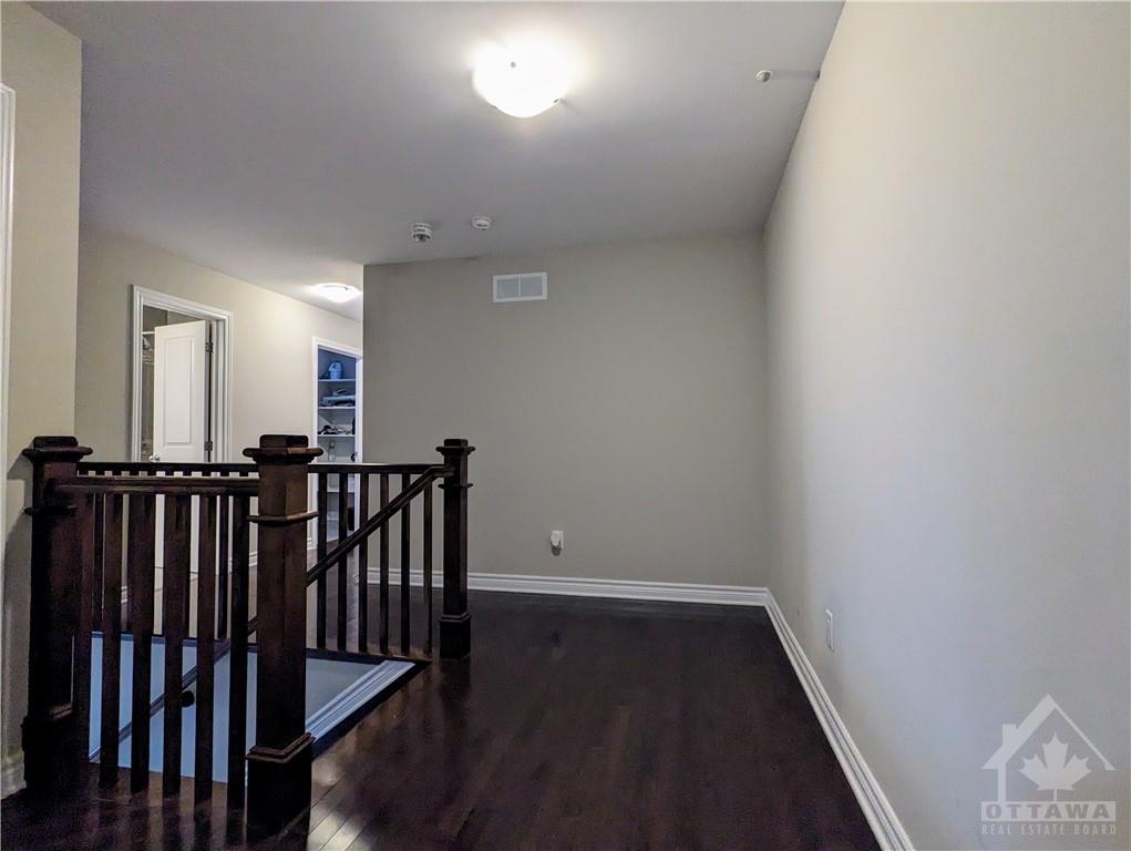 208 ALEX POLOWIN Avenue