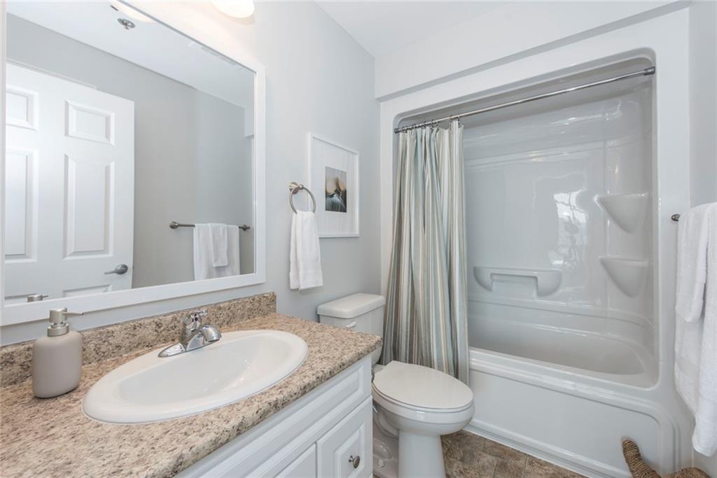1146 MONTREAL Road, #102