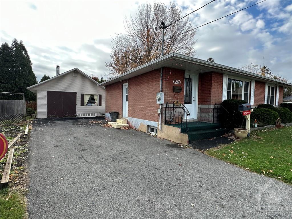 24 CRESCENT VIEW Drive