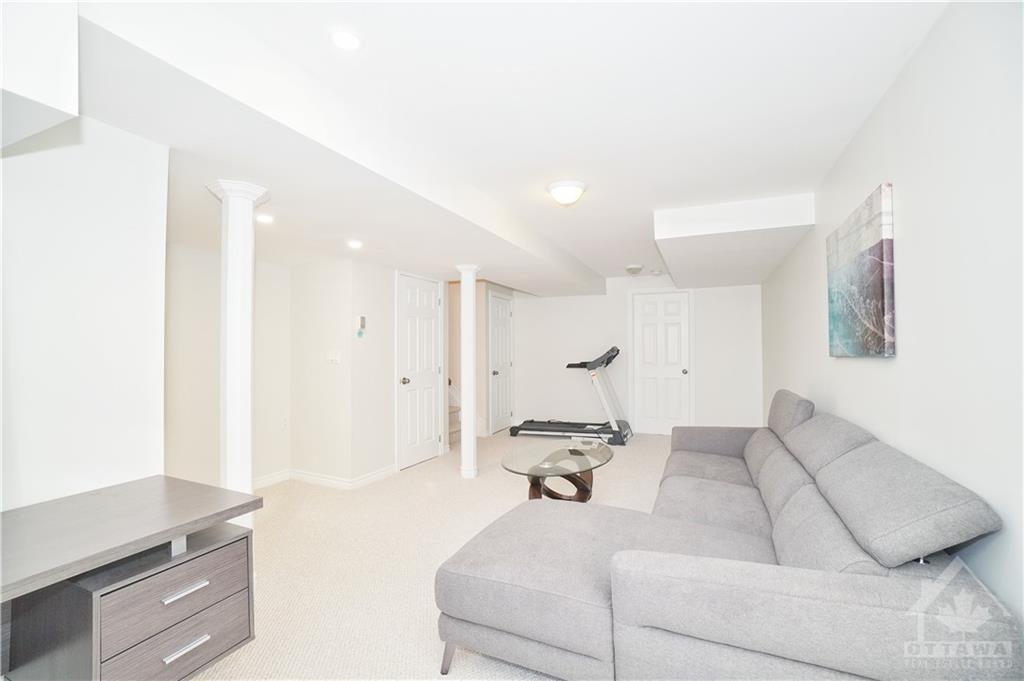 102 TALLTREE Crescent