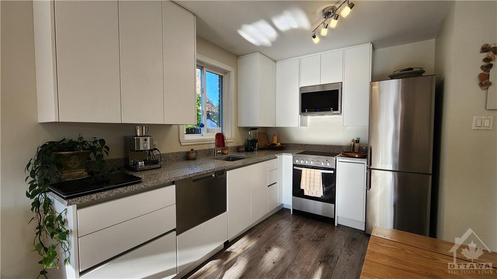 522 RIVERDALE Avenue, #2