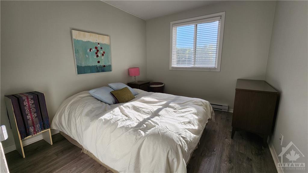 522 RIVERDALE Avenue, #2
