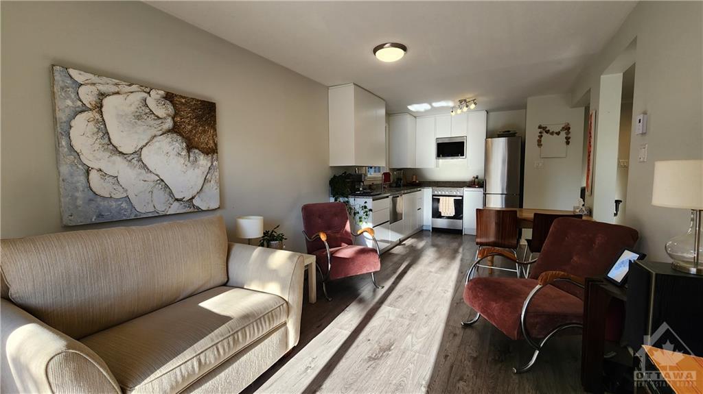 522 RIVERDALE Avenue, #2