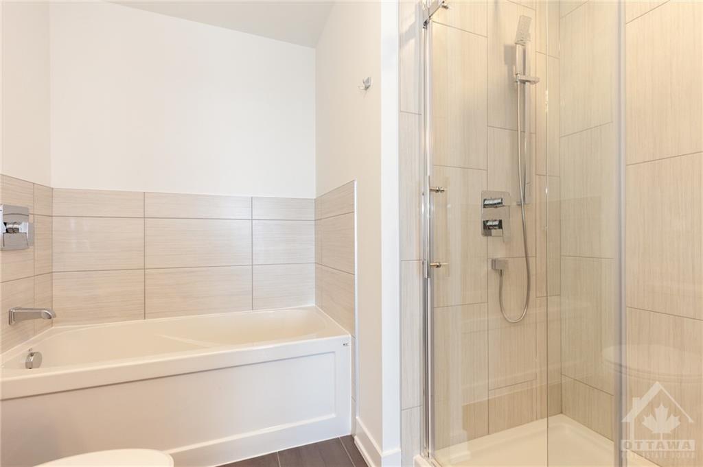 200 INLET Private, #709