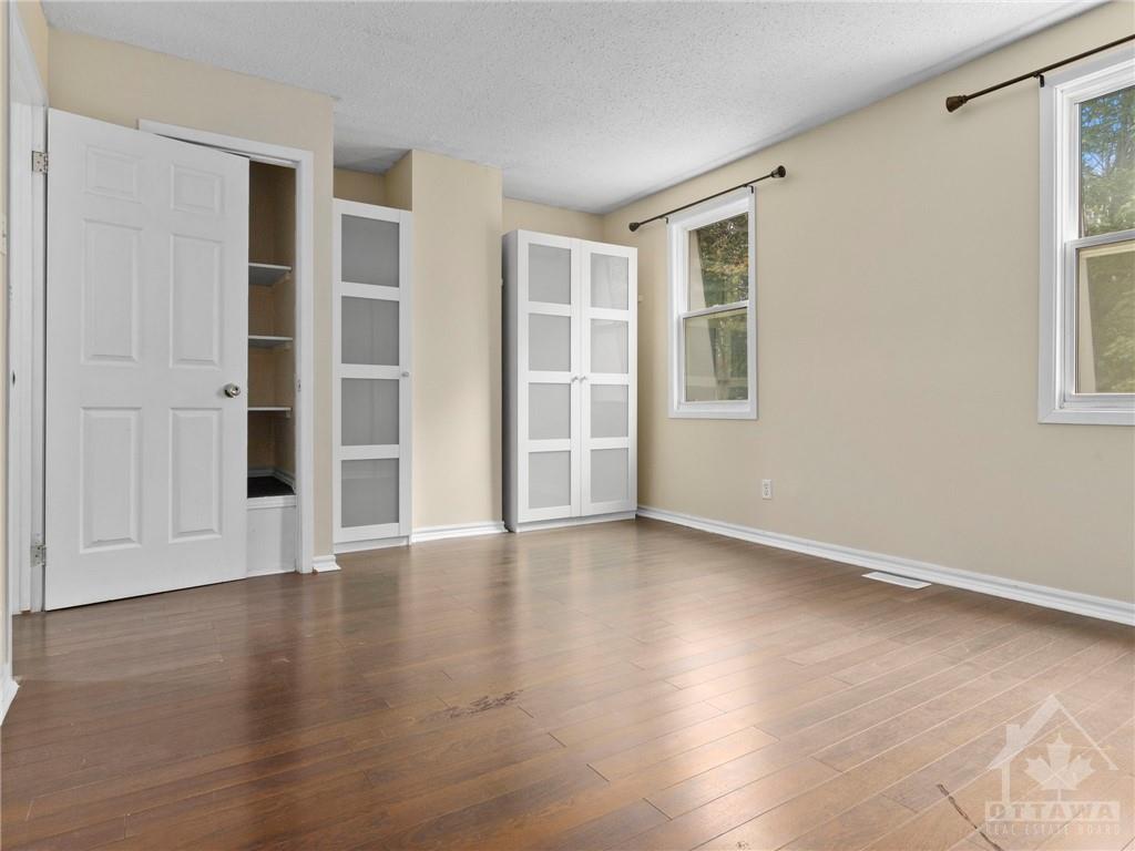 110 GLEN PARK Drive