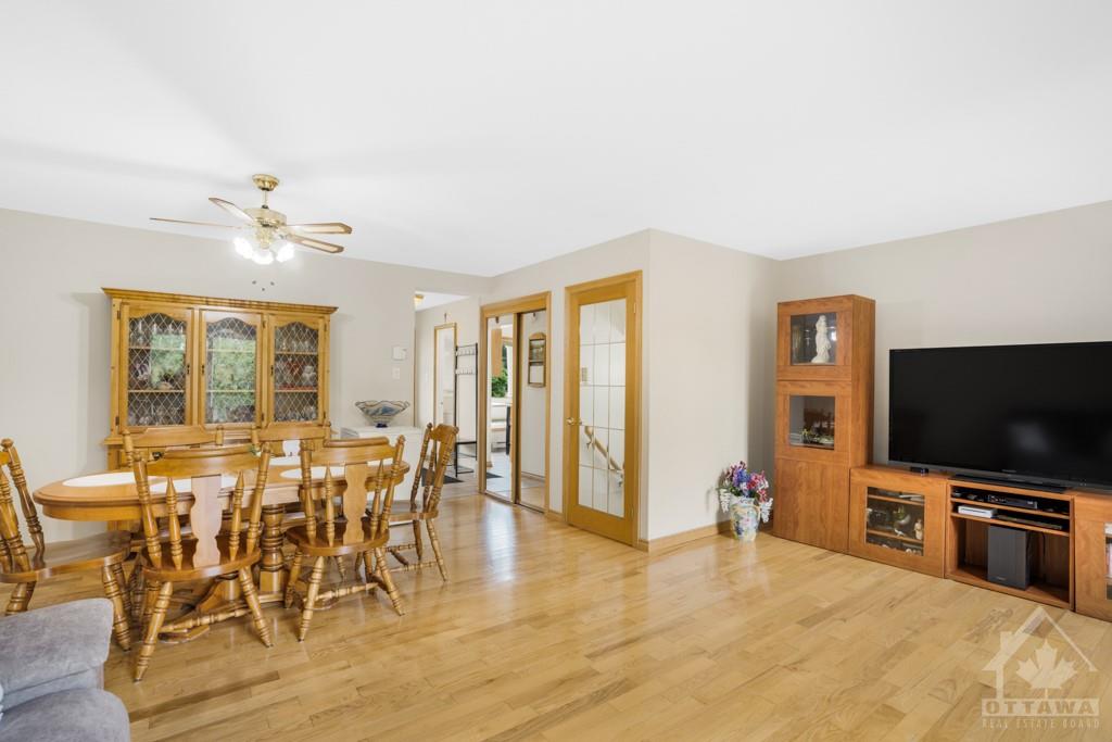 1373 CEDARCROFT Crescent