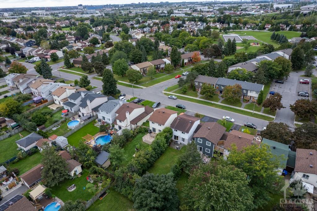 1373 CEDARCROFT Crescent