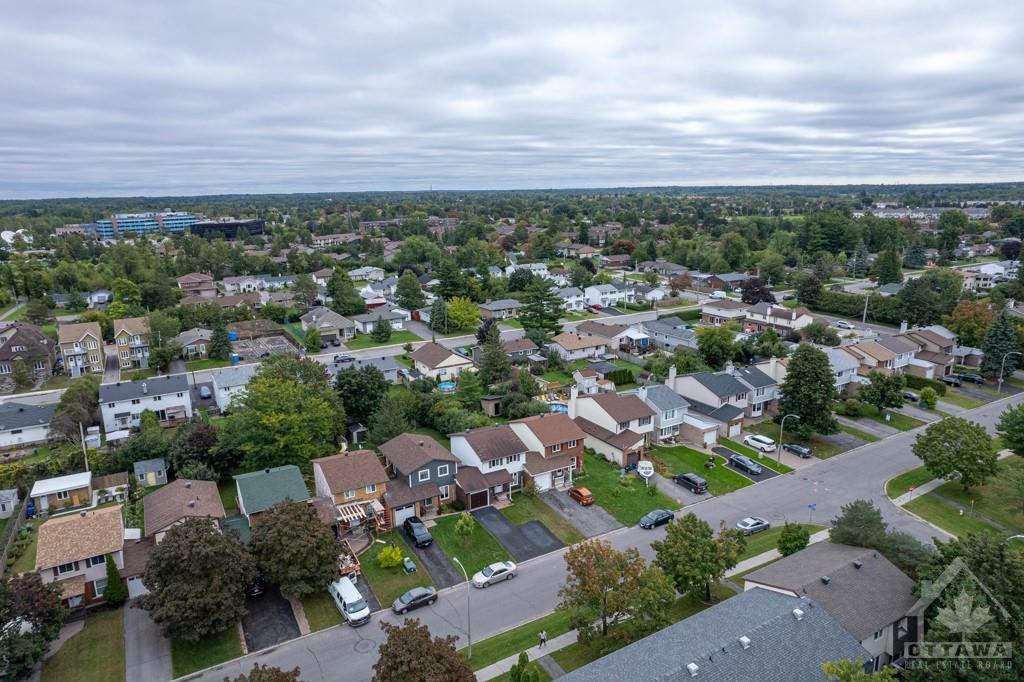 1373 CEDARCROFT Crescent
