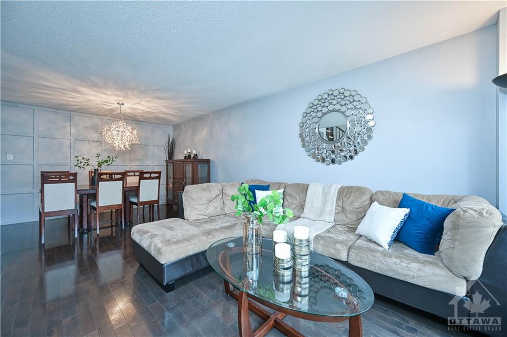 525 CARACOLE Way