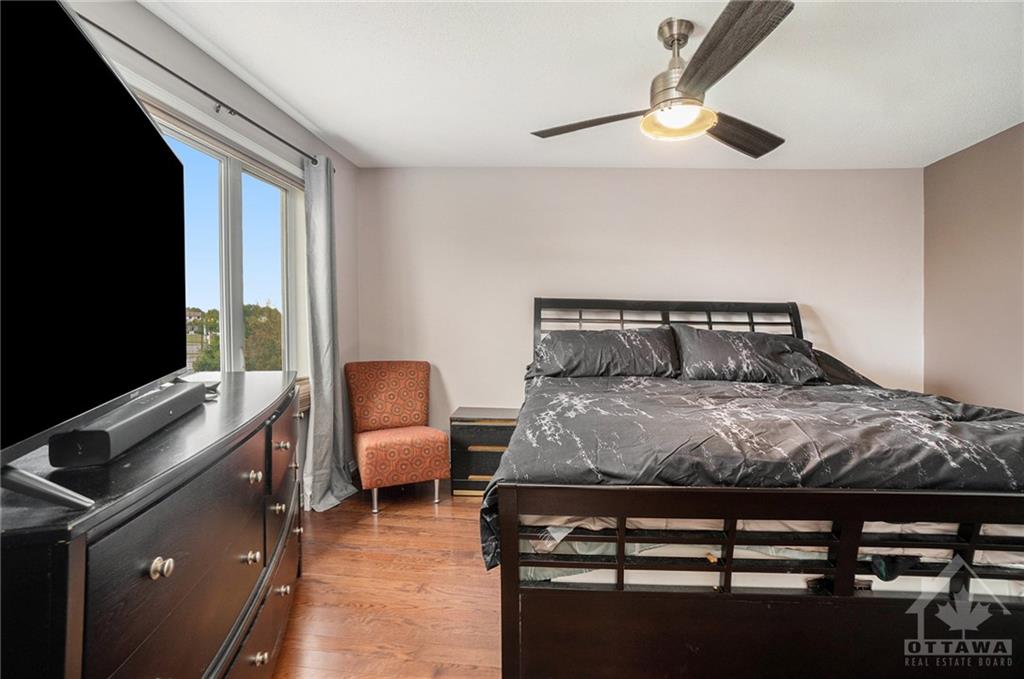614 EVERLASTING Crescent
