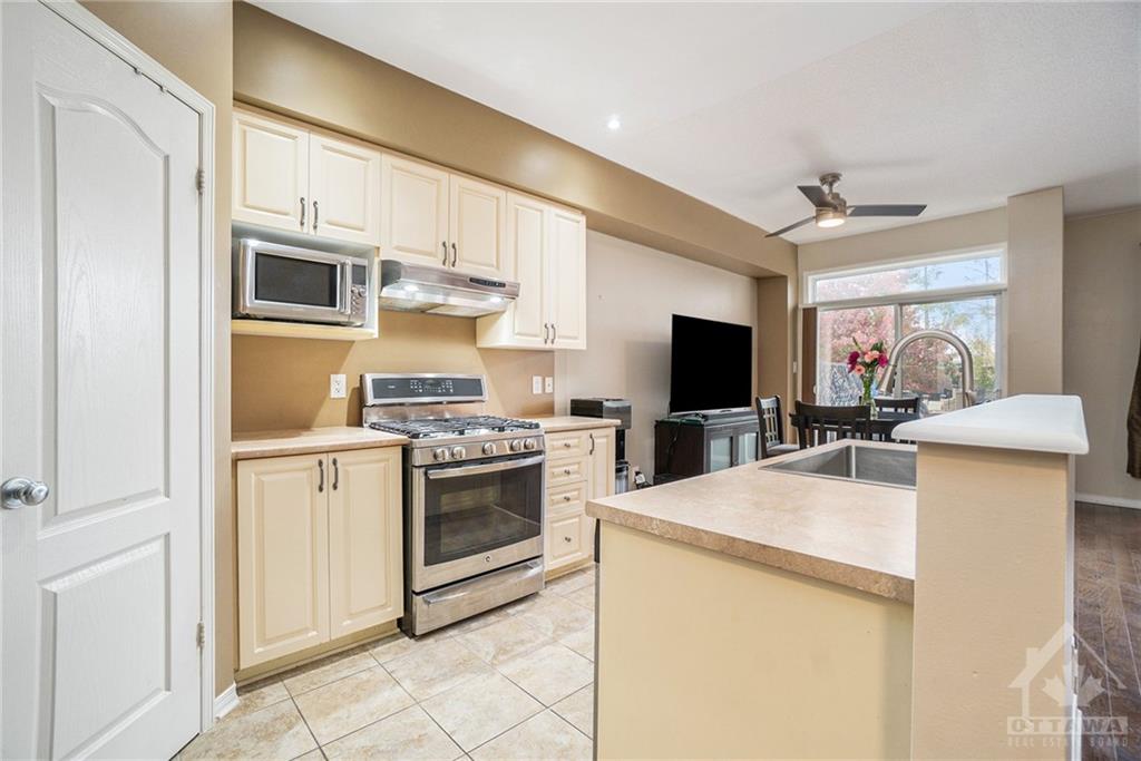 614 EVERLASTING Crescent