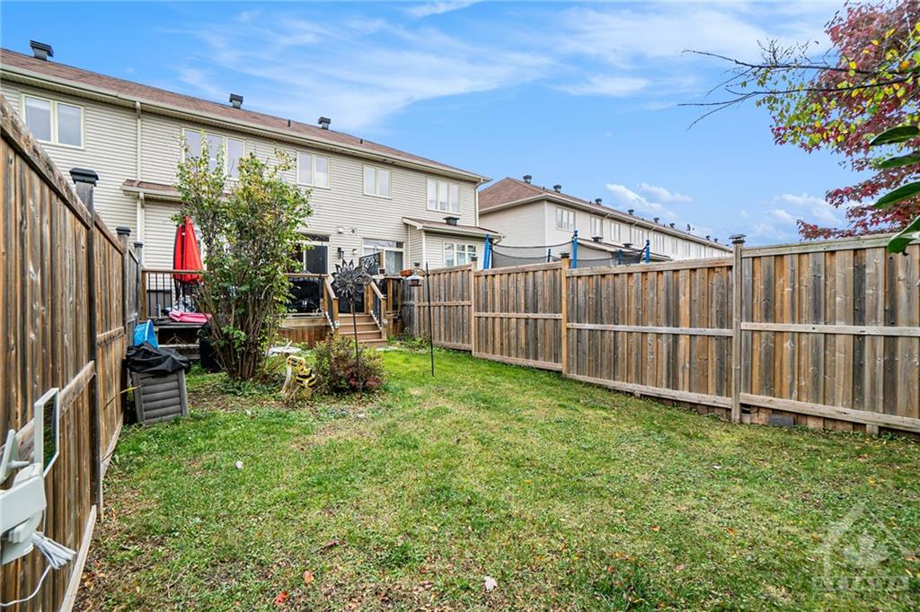 614 EVERLASTING Crescent