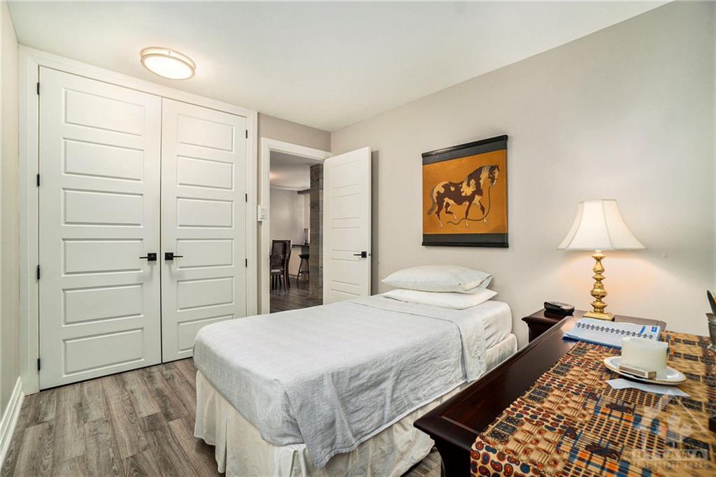 71 SOMERSET Street W, #302