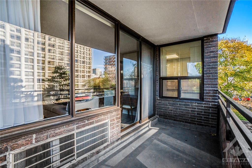 71 SOMERSET Street W, #302