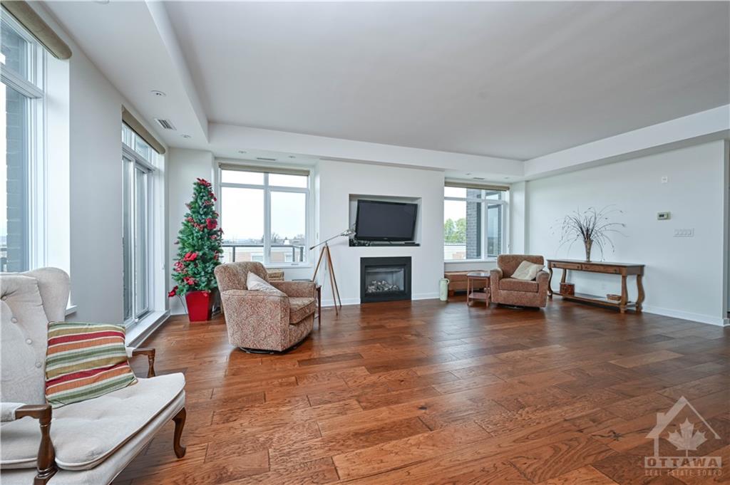 310 CENTRUM Boulevard, #601