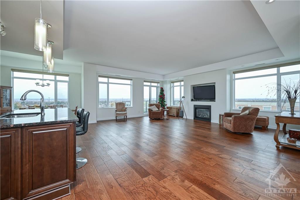 310 CENTRUM Boulevard, #601