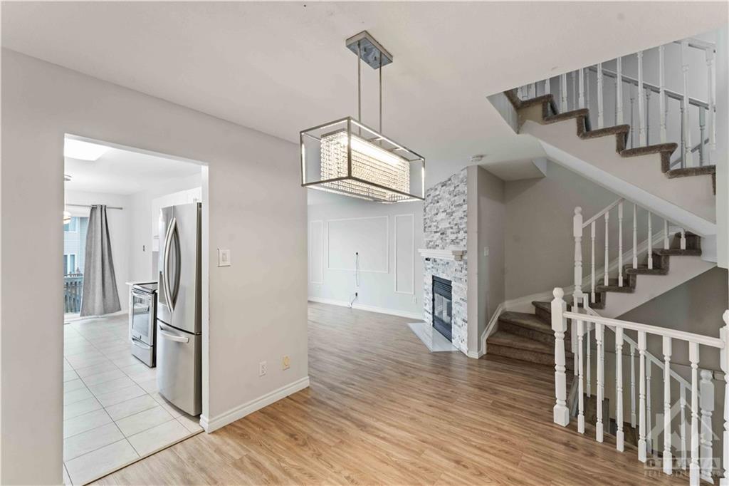 36 SPRINGCREEK Crescent