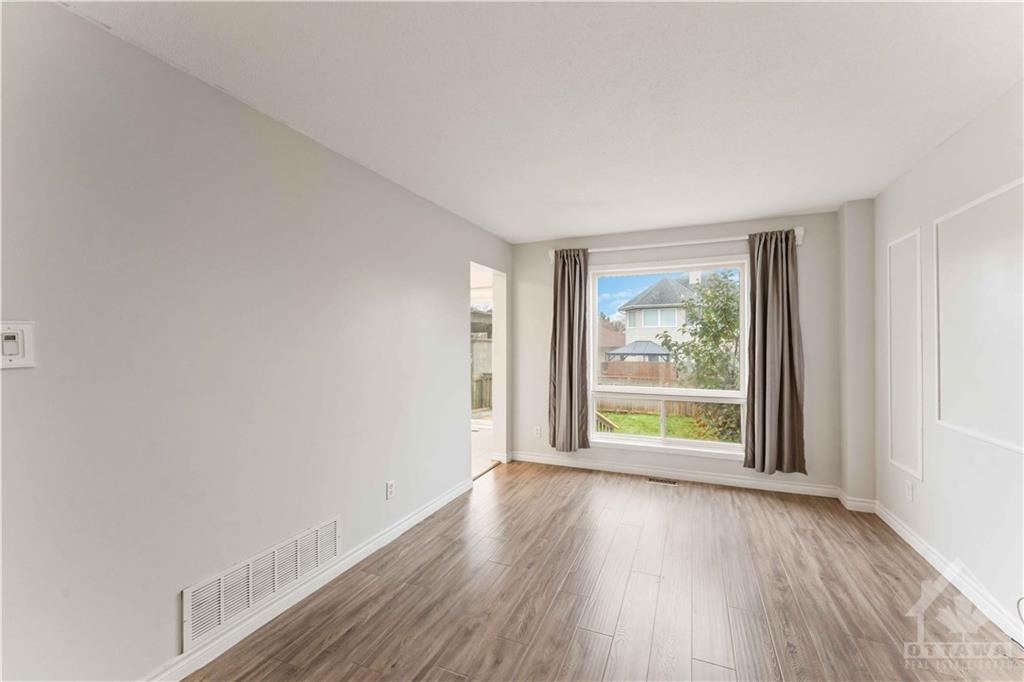 36 SPRINGCREEK Crescent