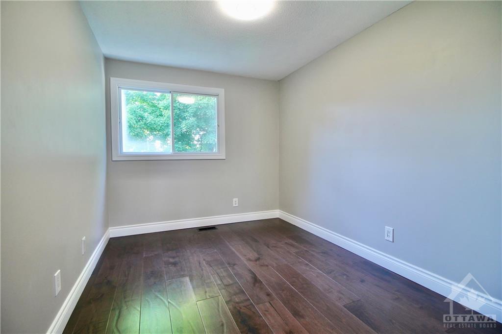 907 ELMSMERE Road, #A