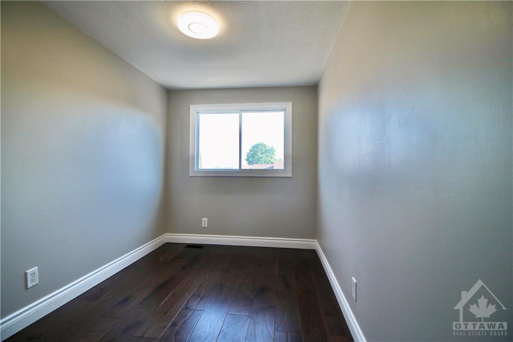 907 ELMSMERE Road, #A