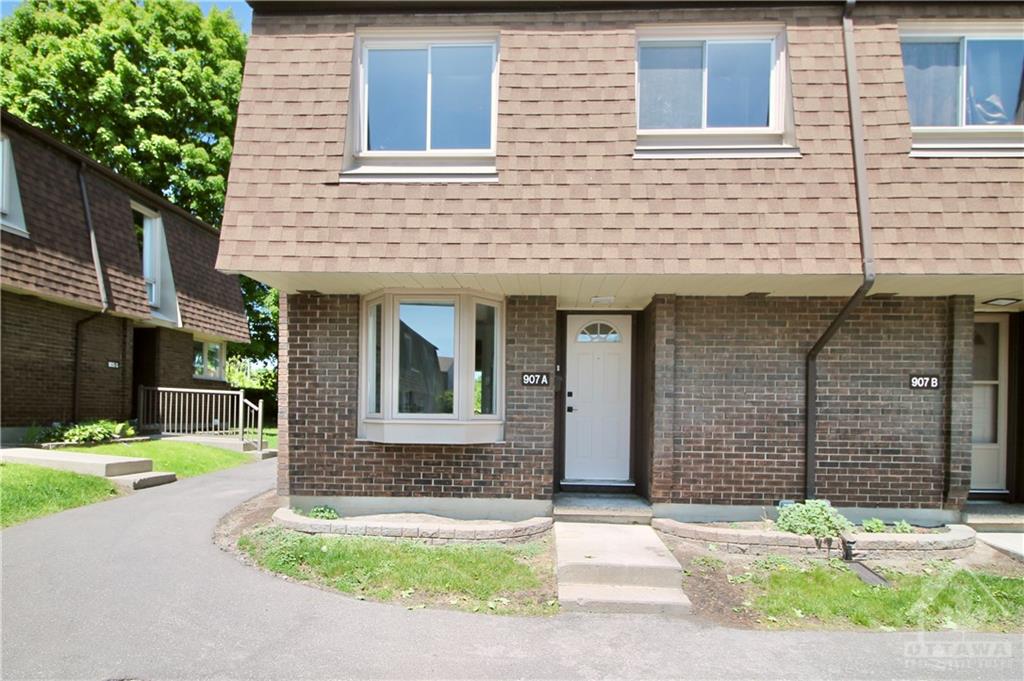 907 ELMSMERE Road, #A