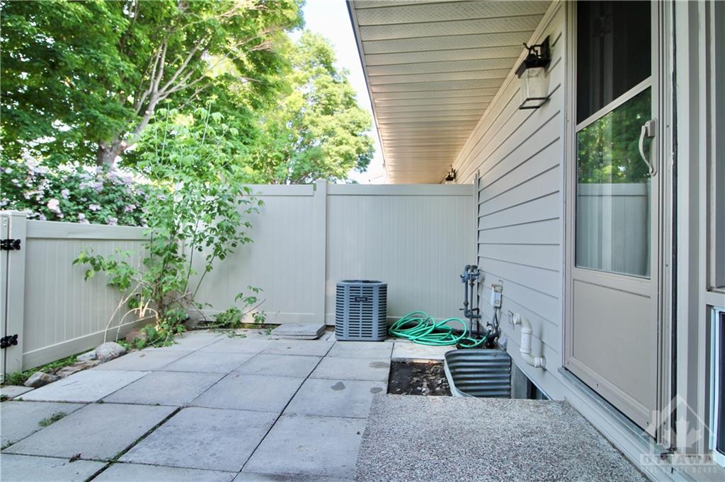 907 ELMSMERE Road, #A