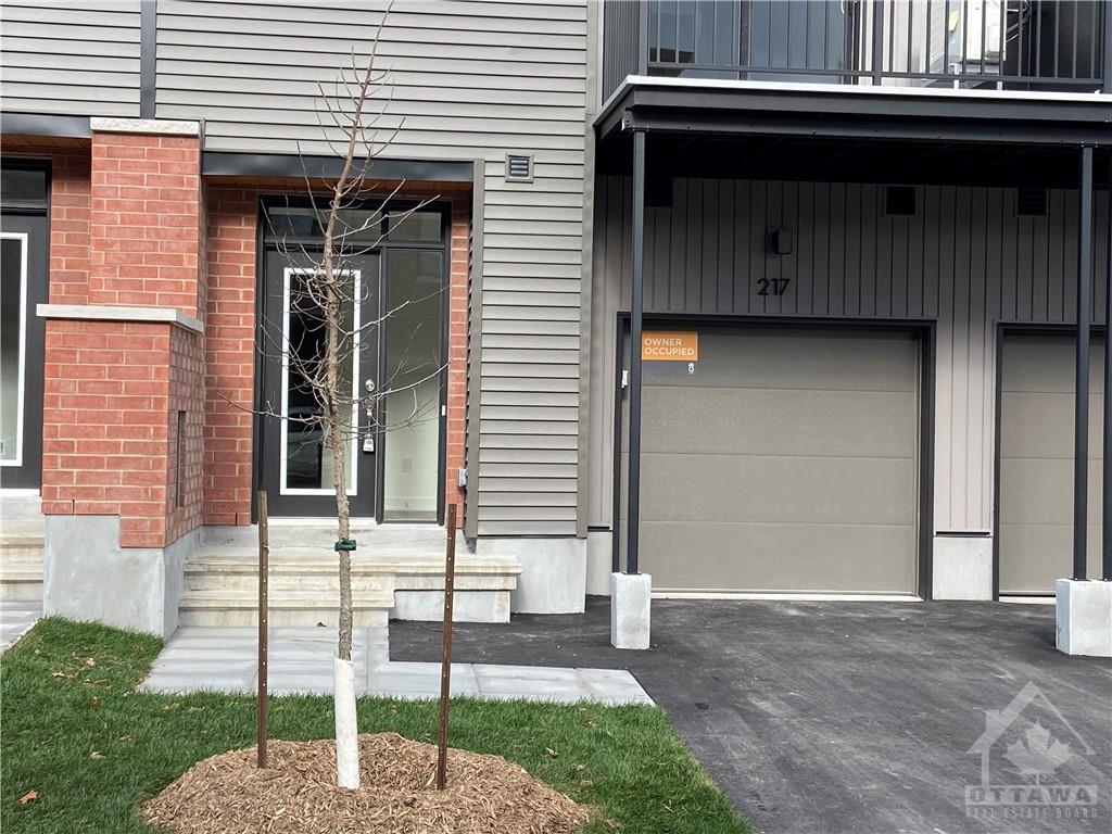 217 TUSSOCK Private