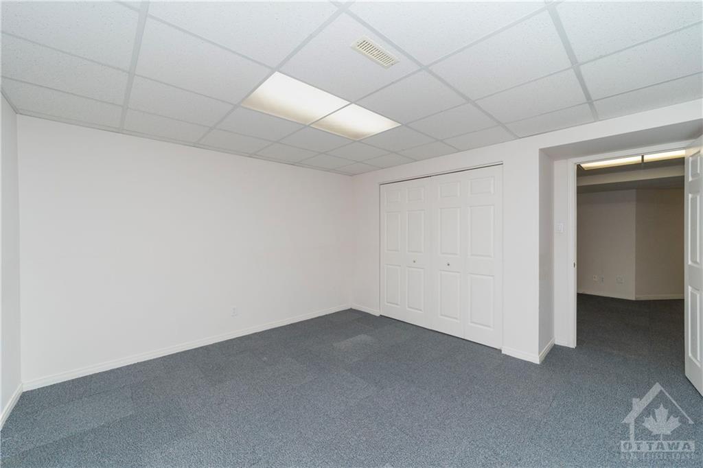 27 CLAUDET Crescent