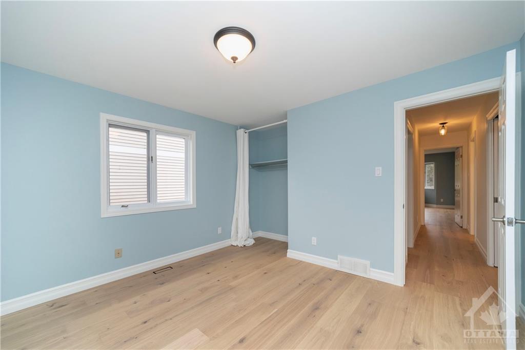 27 CLAUDET Crescent