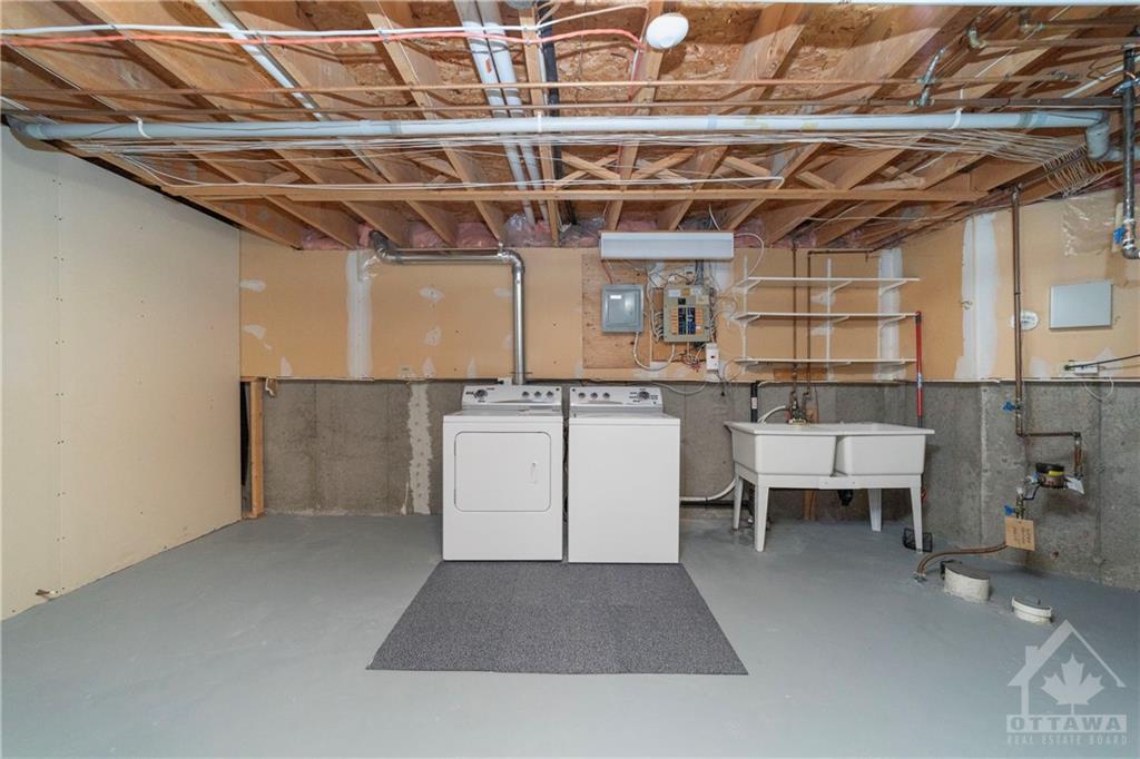 27 CLAUDET Crescent
