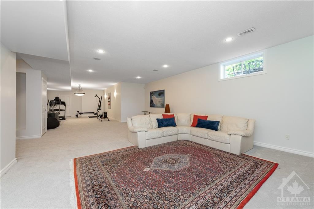 33 MARCHVALE Drive