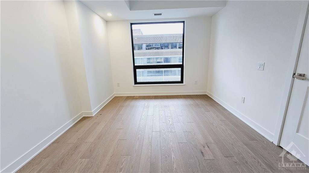 340 QUEEN Street, #1205
