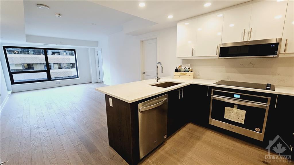 340 QUEEN Street, #1205