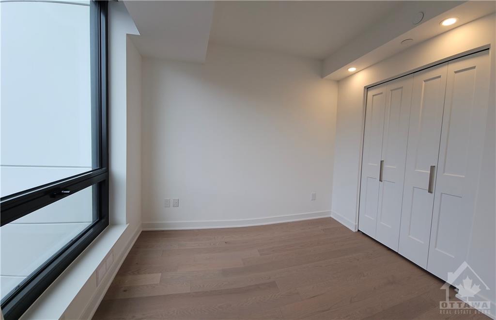340 QUEEN Street, #1205