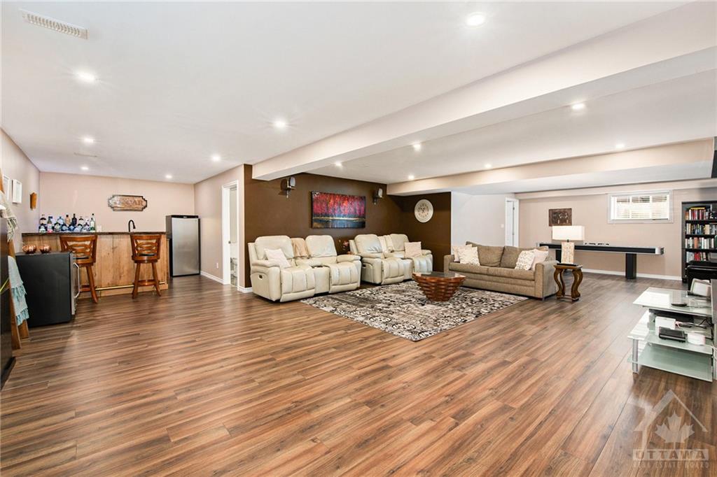 302 EQUINELLE Drive