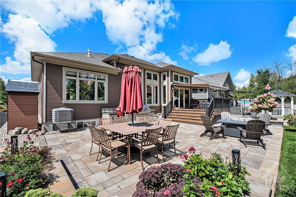 302 EQUINELLE Drive