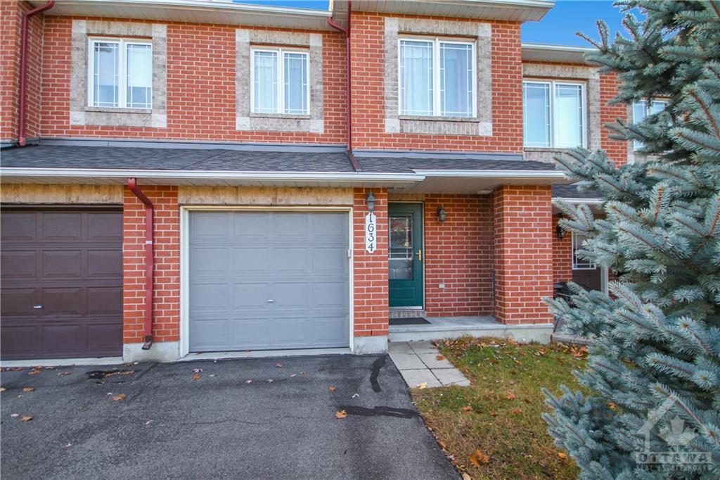1634 HENRI LAUZON Street