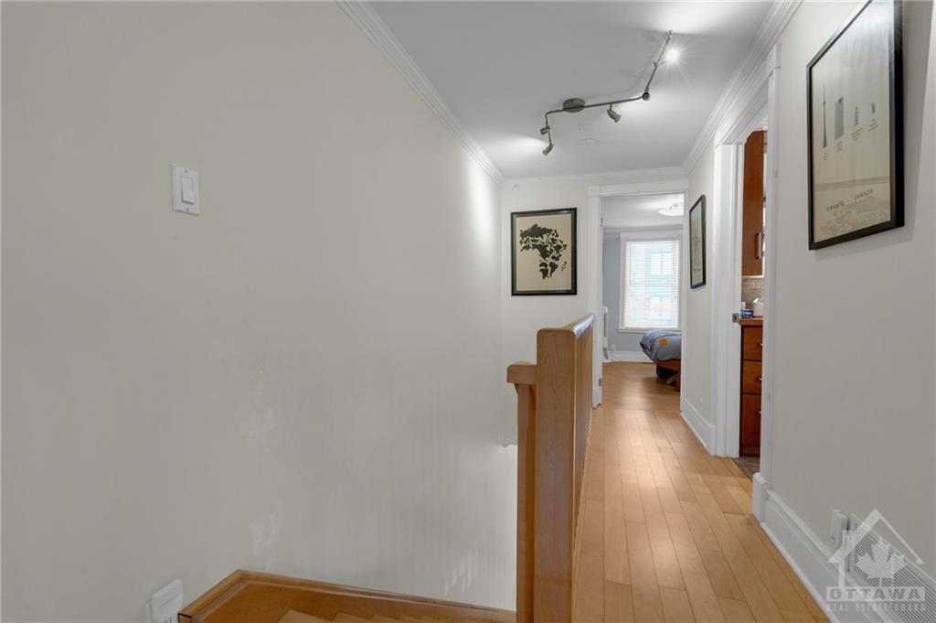 462 MCLEOD Street