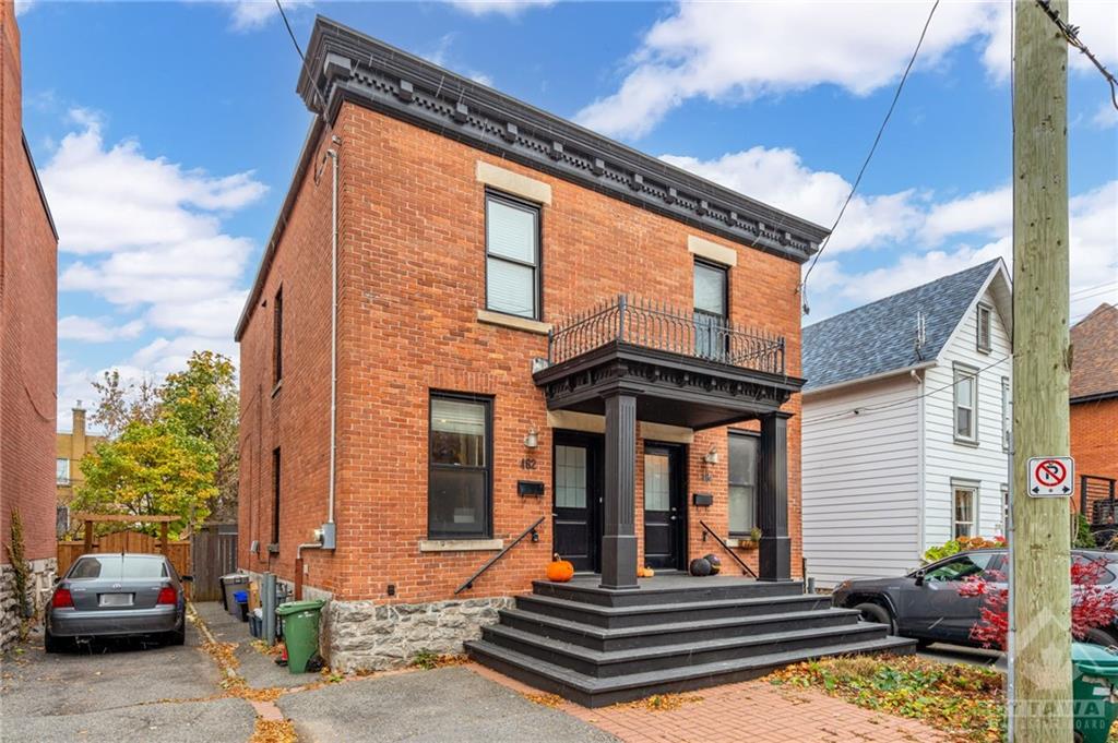 462 MCLEOD Street