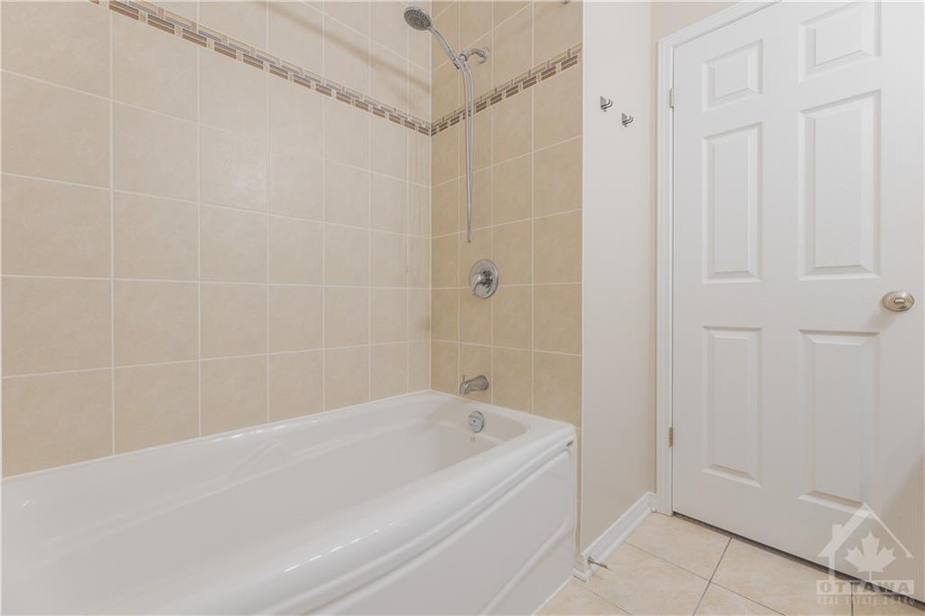 340 LONDON Terrace