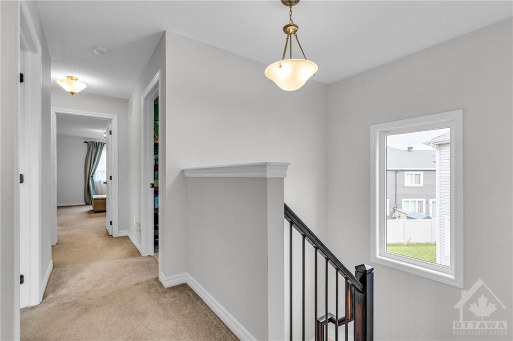 546 ROUNDLEAF Way